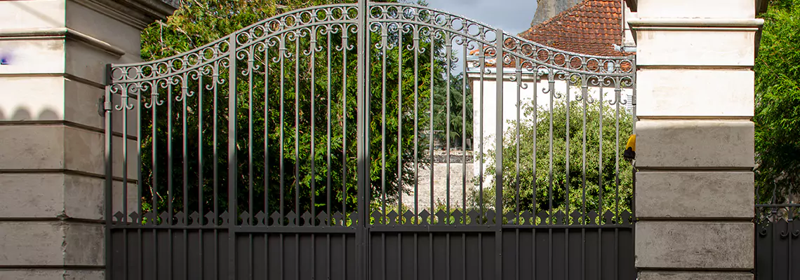 Wooden Swing Gate Repair in Capalaba, QLD